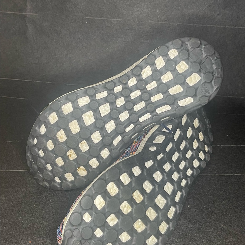 Adidas Boost Fit runner - Picture 2 of 3